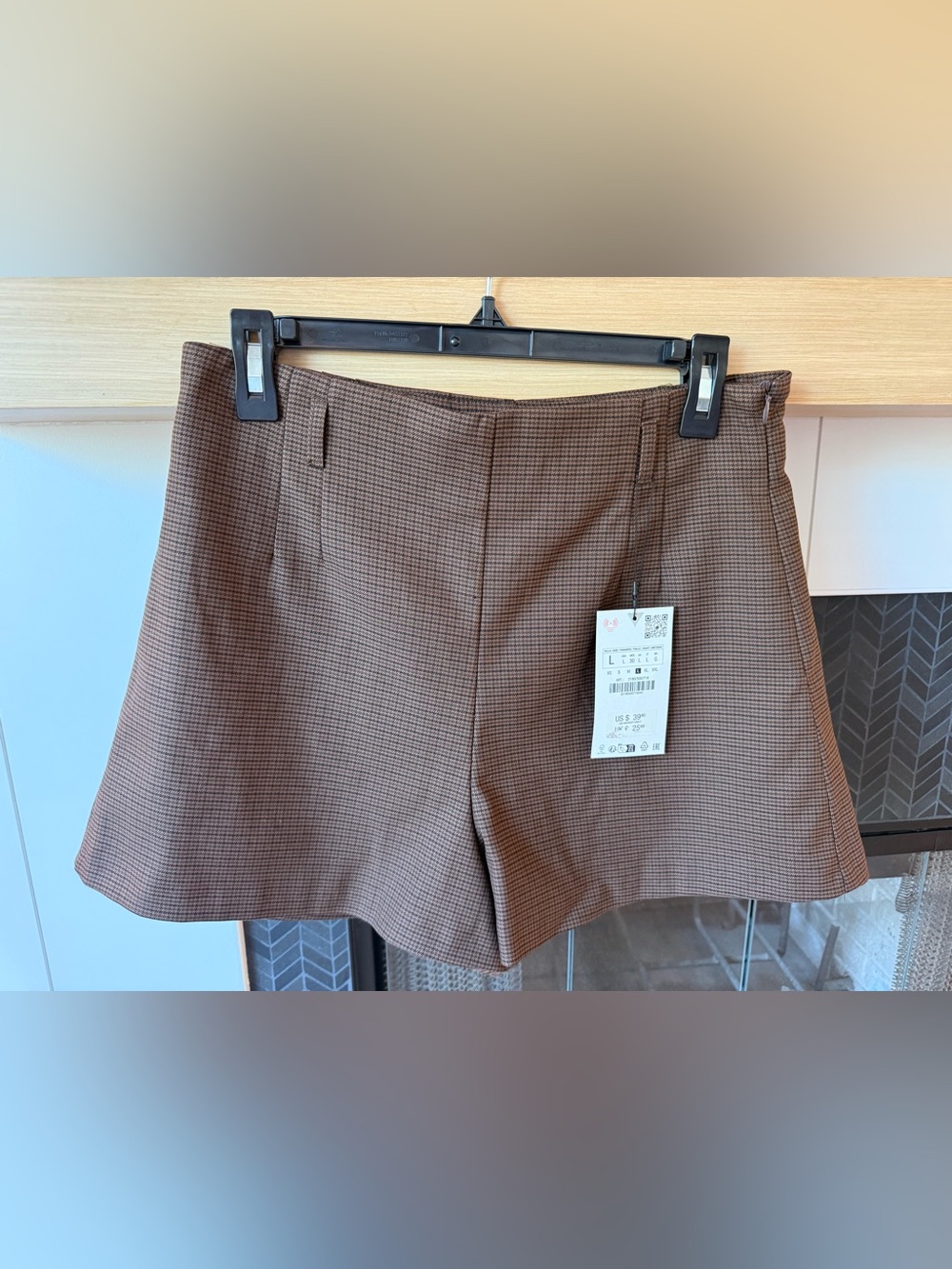 Zara Brown Houndstooth High-Waisted Tailored Shorts – Size L – NWT